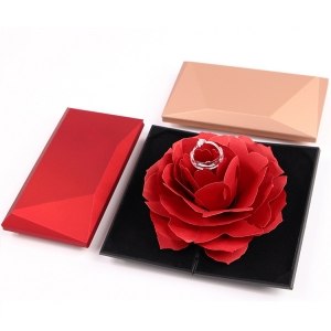 Вращающаяся подарочная коробка "Роза" для кольца