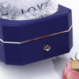 Подарочная коробка с хрустальным шаром, 11,5*11,5*10 см